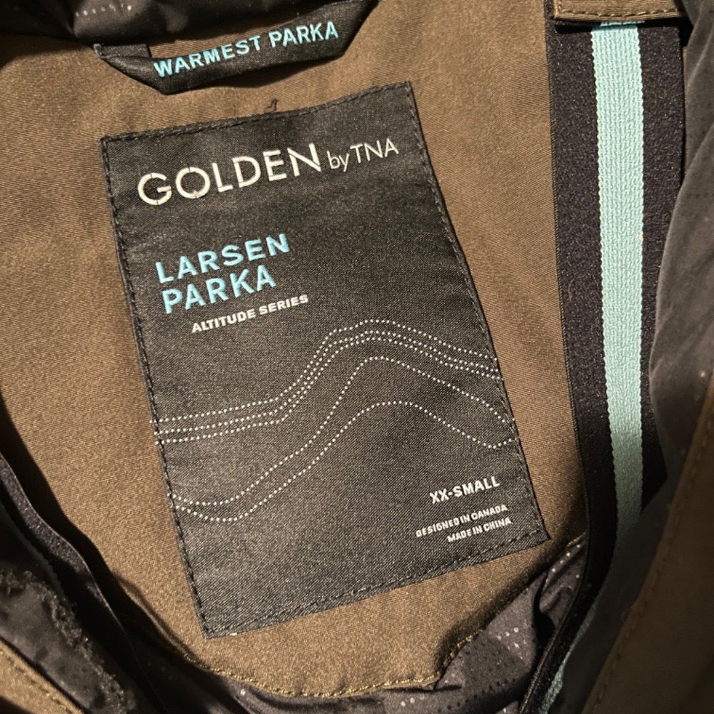 Aritzia Golden by TNA Larsen Parka - Picture 3 of 3